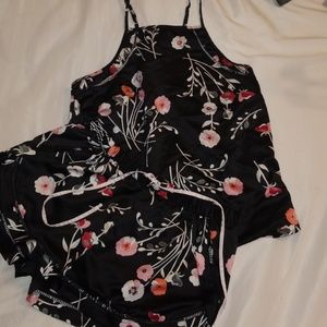 Never worn Sleepwear